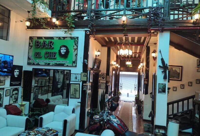 酒店 El Che No Apto Para Corruptos