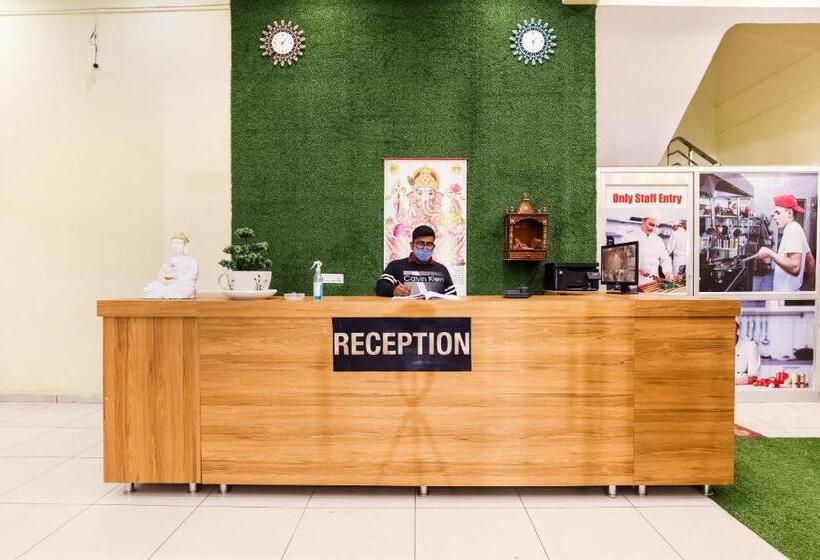 Hr 20 Hotel And Restaurant