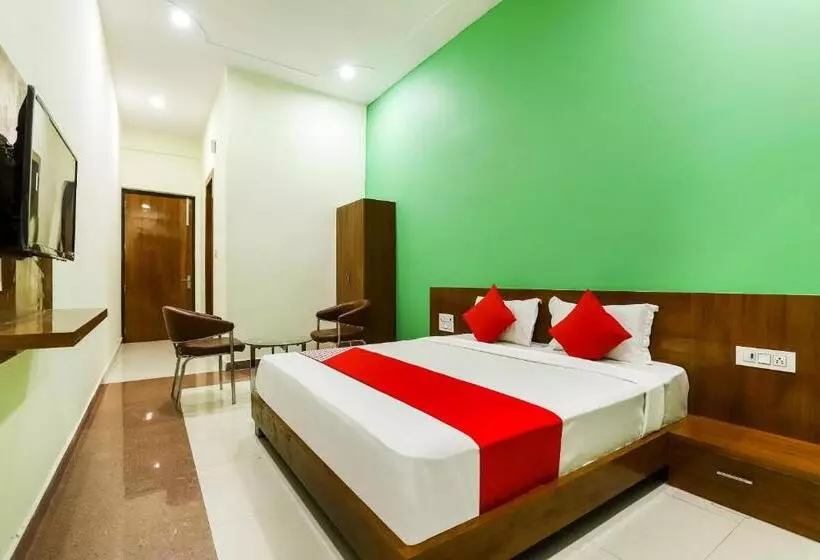 Hr 20 Hotel And Restaurant