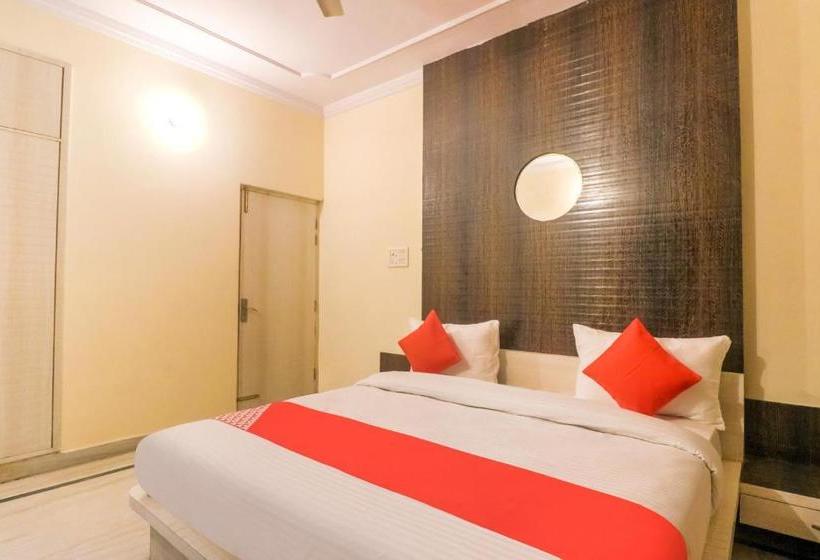 בית מלון כפרי Oyo 78411 The Luxury Living