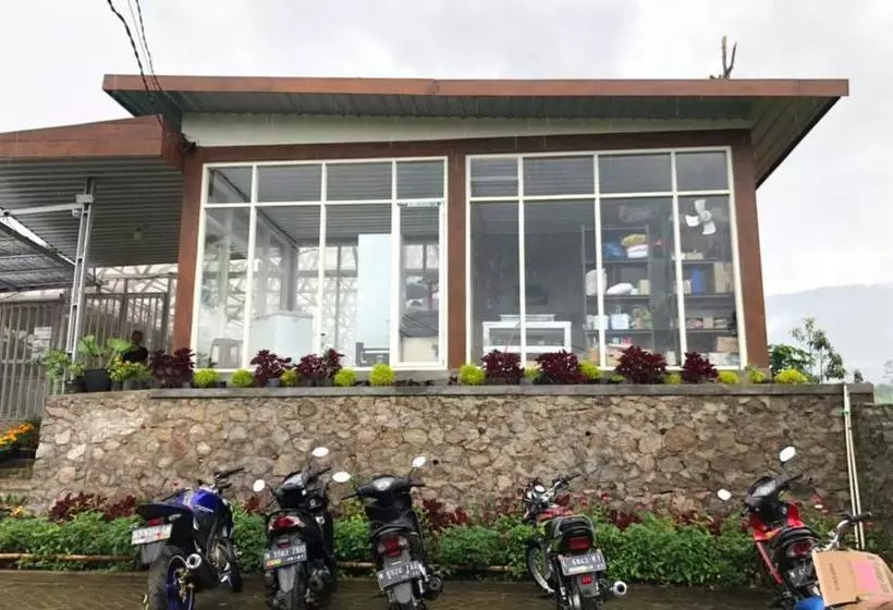 Hôtel Oyo 90225 Rumah Bamboo