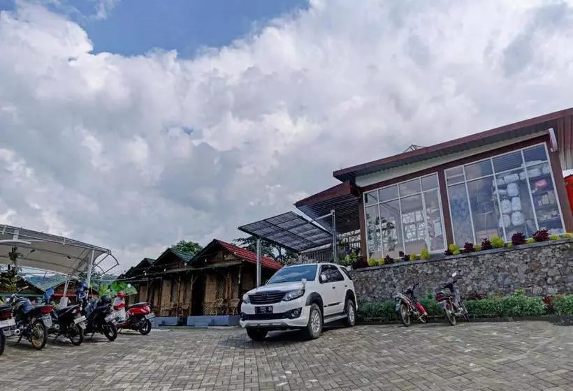 Hôtel Oyo 90225 Rumah Bamboo