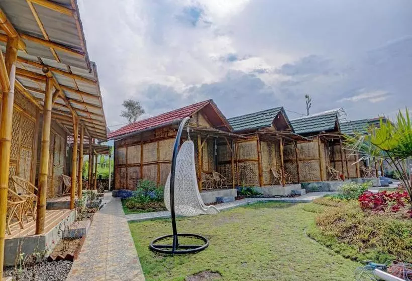 Hôtel Oyo 90225 Rumah Bamboo