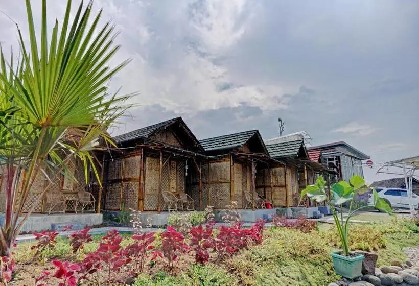 Hôtel Oyo 90225 Rumah Bamboo