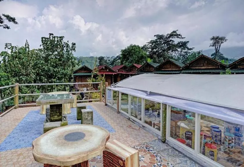 Hôtel Oyo 90225 Rumah Bamboo