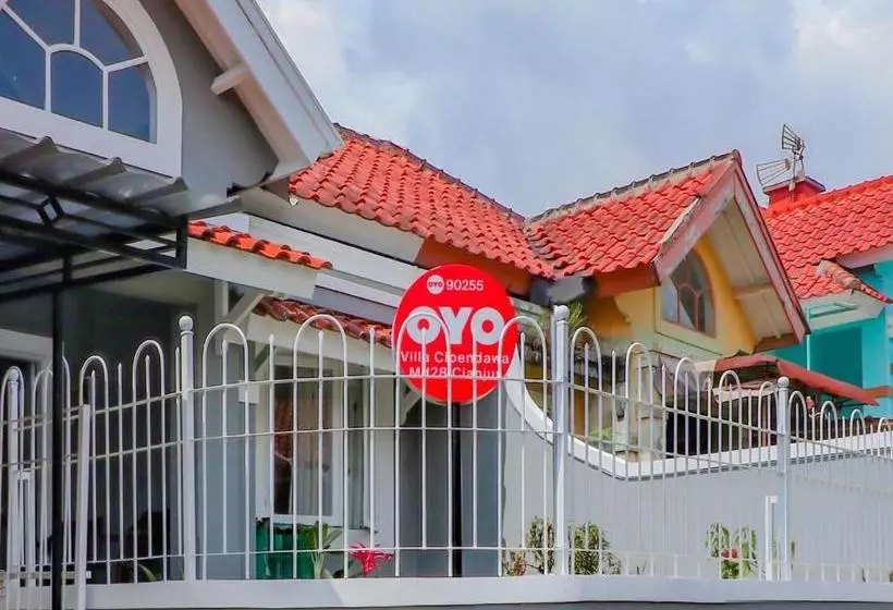 Hotelli Oyo 90255 Villa Cipendawa Md28 Cianjur