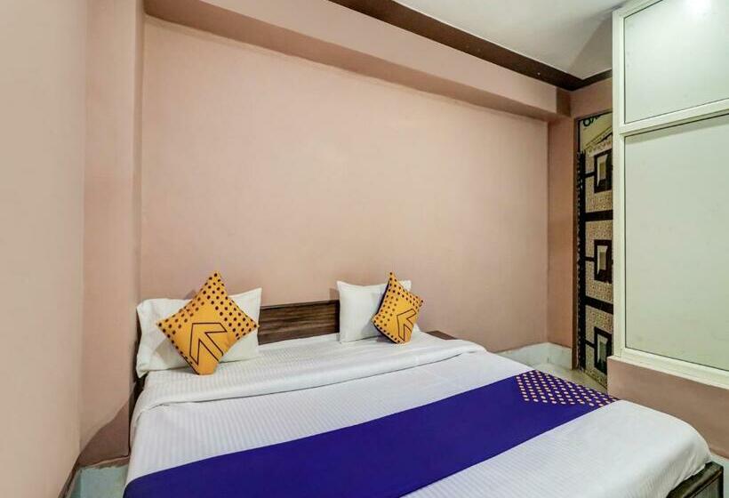 Otel Spot On 77871  Revanta