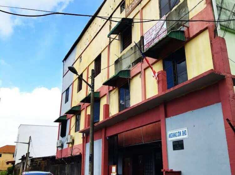 בית מלון כפרי Spot On 90179 Moza Inn