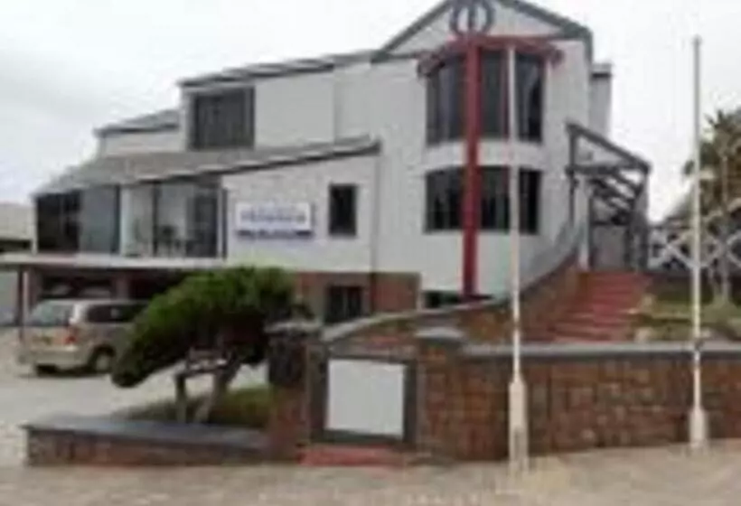 تختخواب و صبحانه Guesthouse Indongo Swakopmund