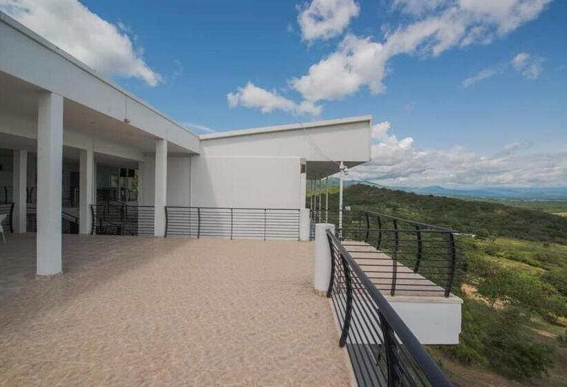 Otel Campestre La Montaña