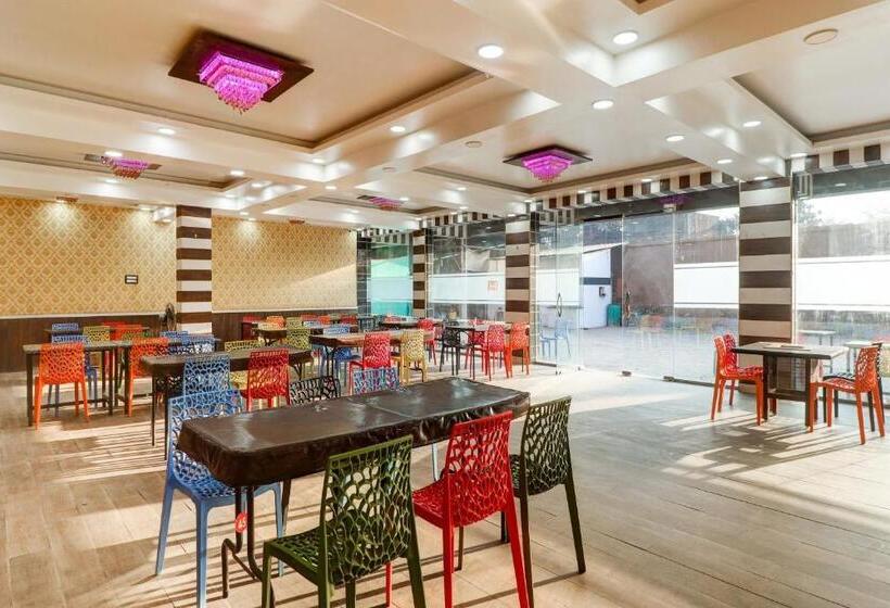 호텔 Collection O 77782 Mini Punjab Hill Side Rooms