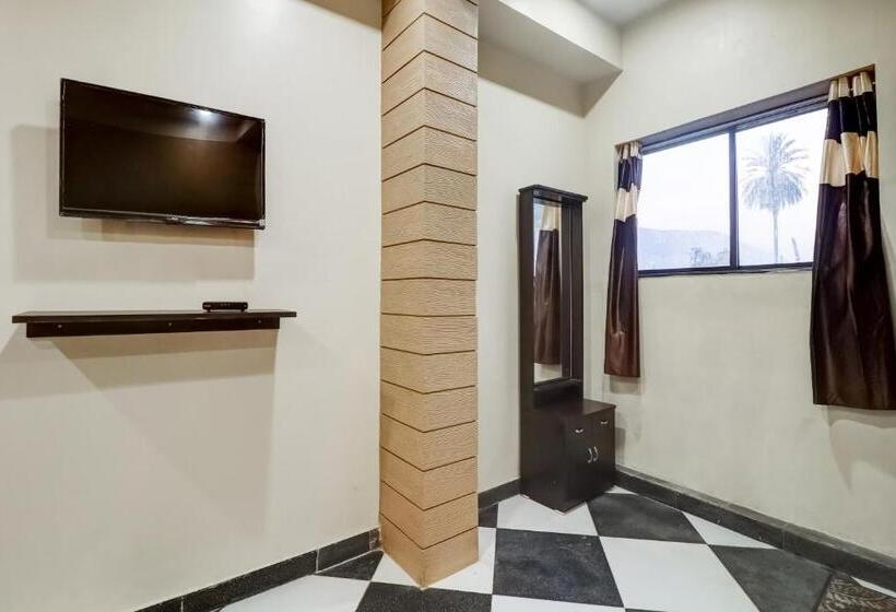 호텔 Collection O 77782 Mini Punjab Hill Side Rooms