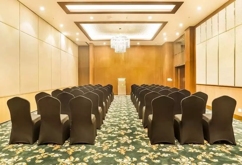 Lemon Tree Hotel, Aligarh