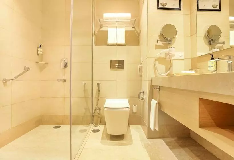 Lemon Tree Hotel, Aligarh