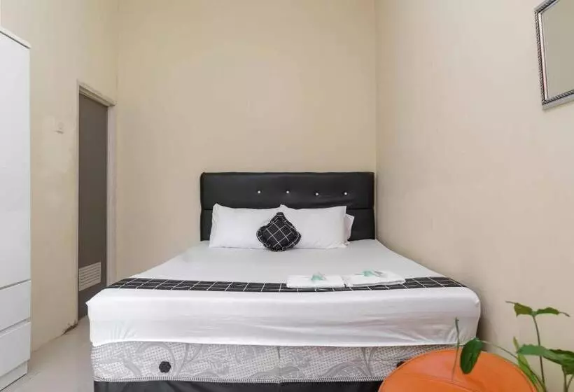 هتل Madinah House Syariah Mitra Reddoorz