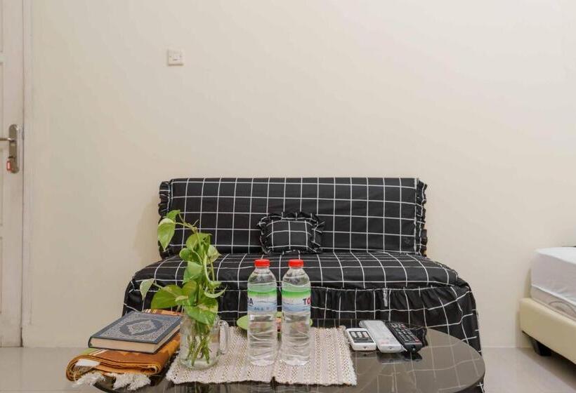 فندق Madinah House Syariah Mitra Reddoorz