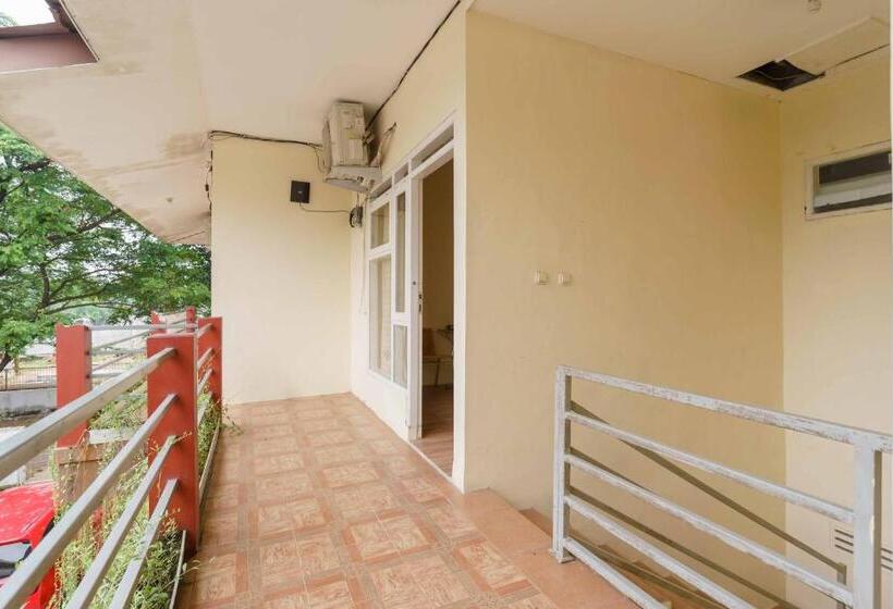 فندق Madinah House Syariah Mitra Reddoorz