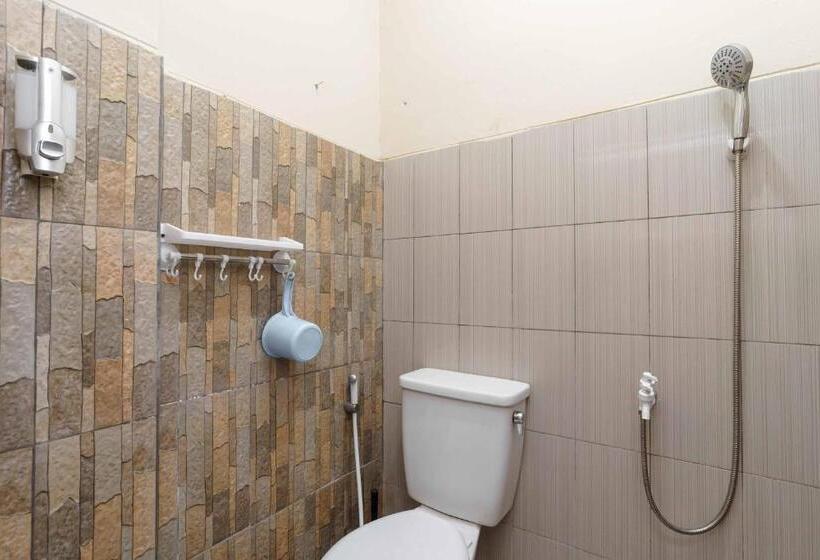 فندق Madinah House Syariah Mitra Reddoorz