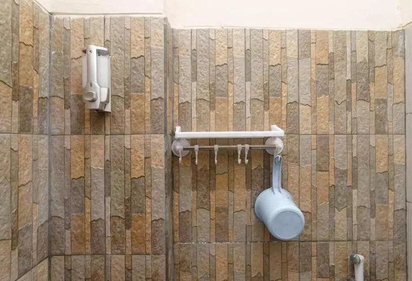 هتل Madinah House Syariah Mitra Reddoorz