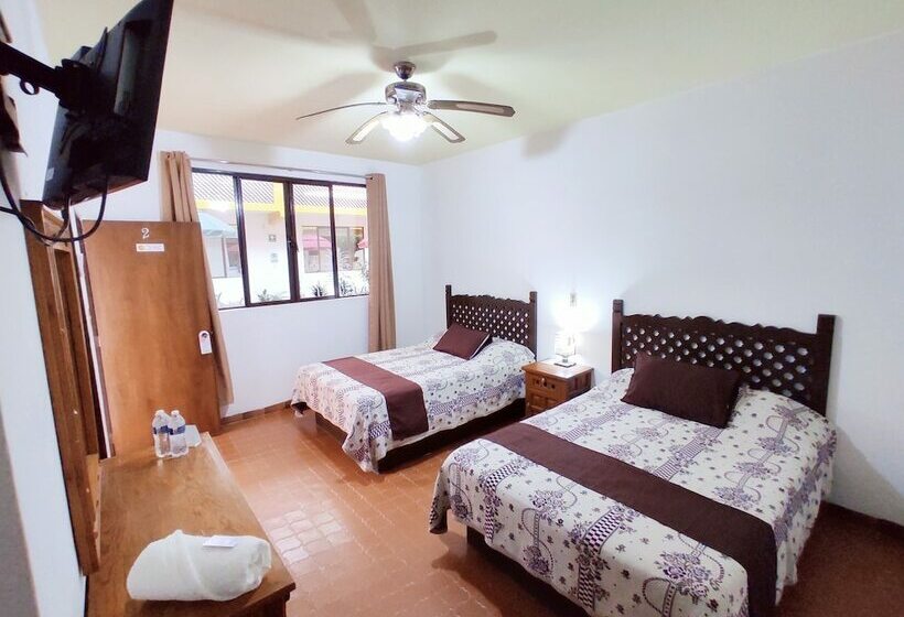 فندق Nuevo María Isabel