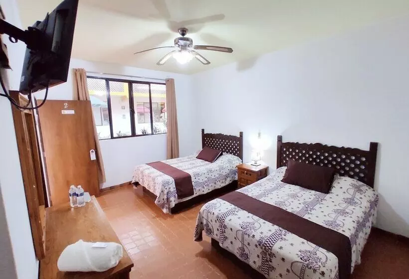 Hotelli Nuevo María Isabel