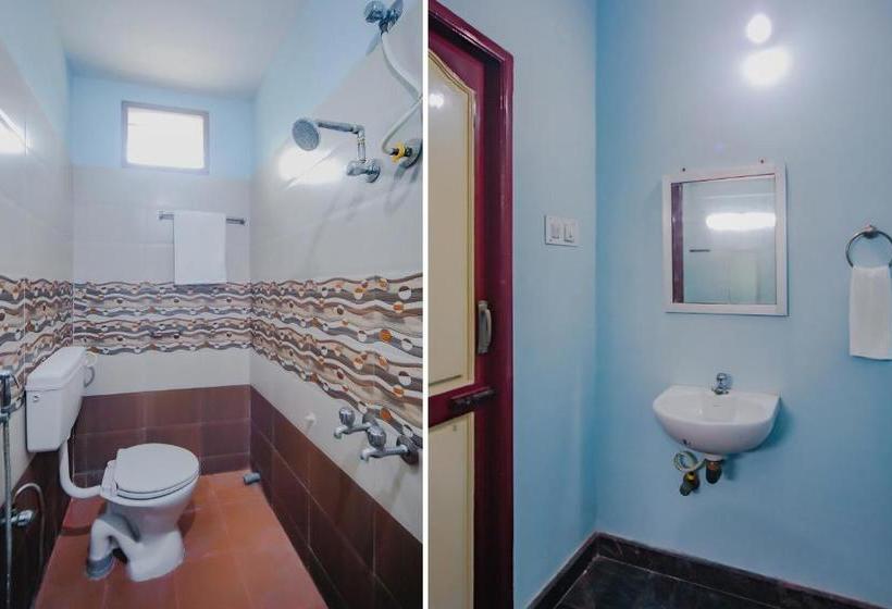 בית מלון כפרי Oyo 77797 Sree Rajeswari Residency