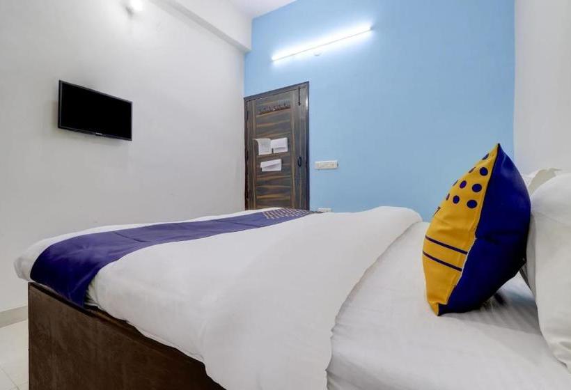 فندق Spot On 77952 Gs Guest House