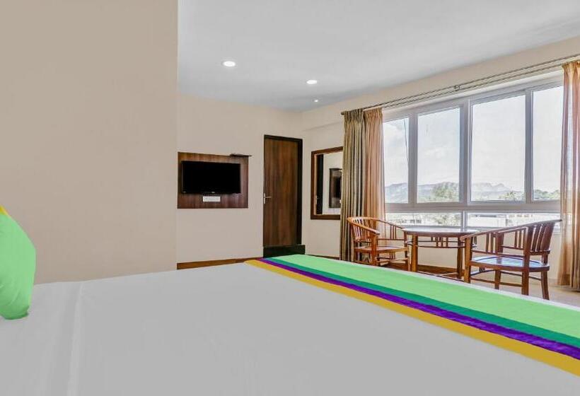 ホテル Treebo Punarnava Bypass Road