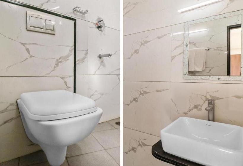 ホテル Treebo Punarnava Bypass Road