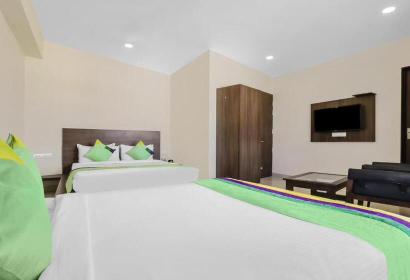 ホテル Treebo Punarnava Bypass Road