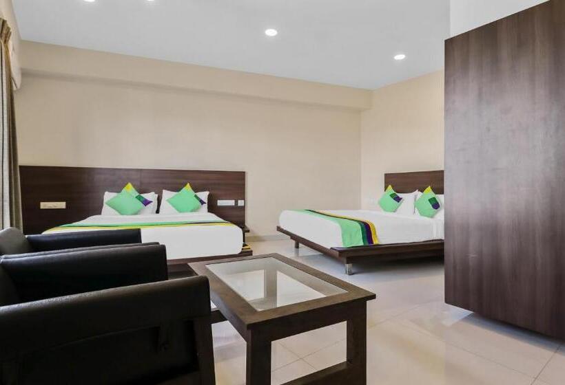 ホテル Treebo Punarnava Bypass Road