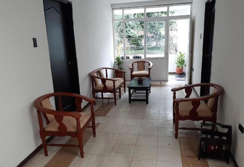 Pensão Granada,s Home