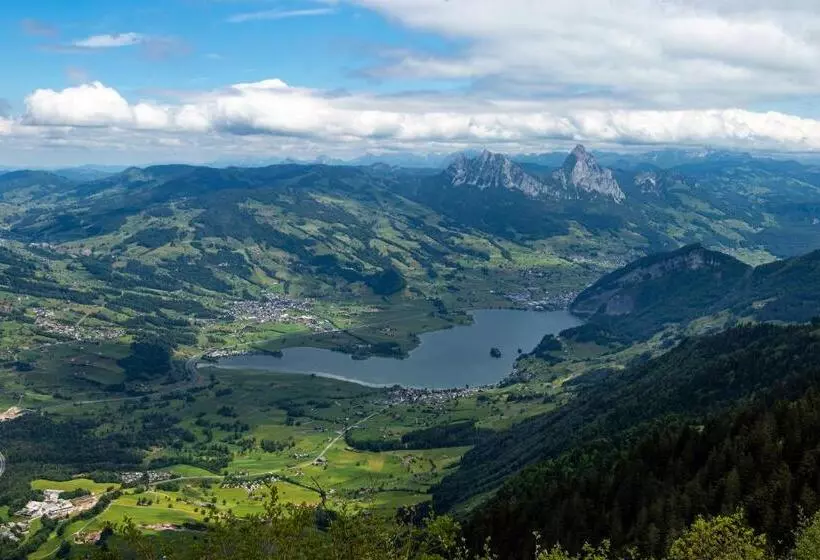 Retkeilymaja Berggasthaus Rigi Burggeist