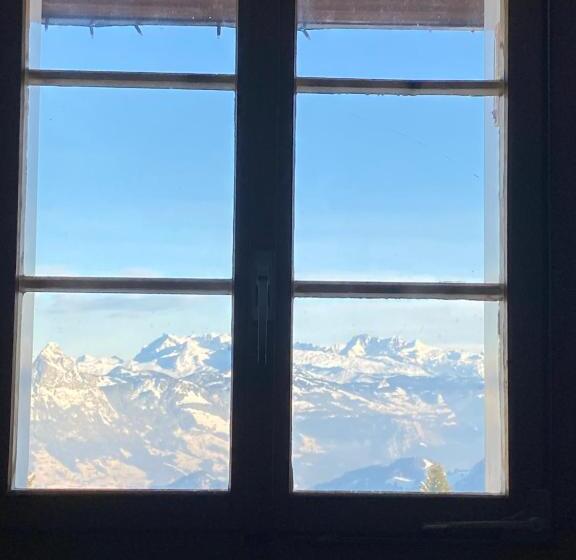 فندق صغير Berggasthaus Rigi Burggeist