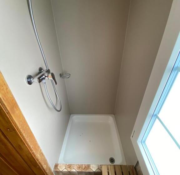 فندق صغير Berggasthaus Rigi Burggeist