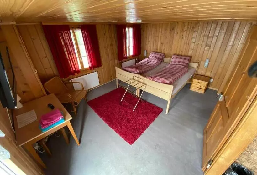 Retkeilymaja Berggasthaus Rigi Burggeist