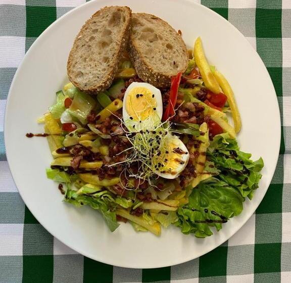 فندق صغير Berggasthaus Rigi Burggeist