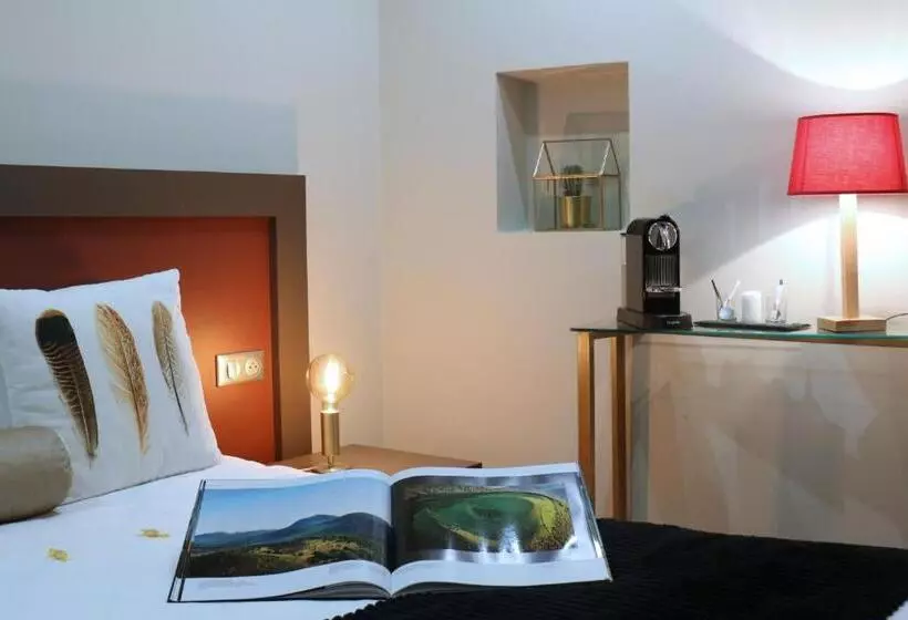 Aamiaismajoitus (B&B) Les Sagranières