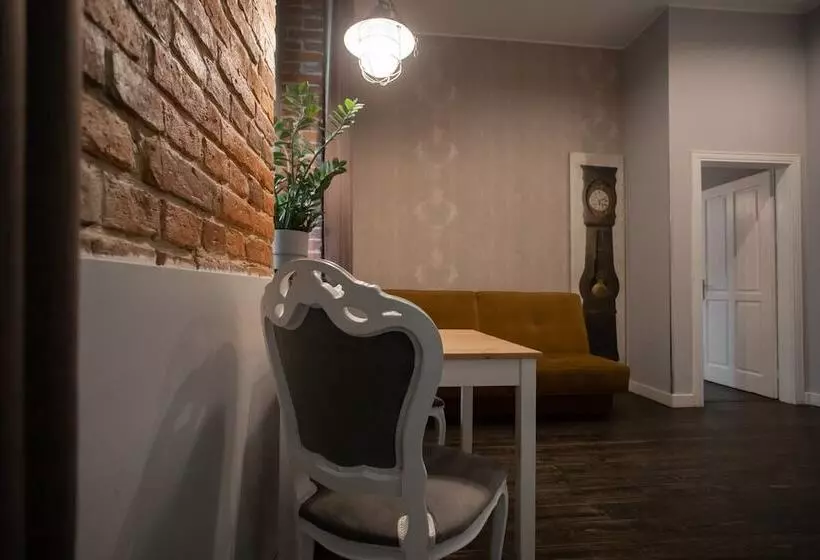 Good Time Residence