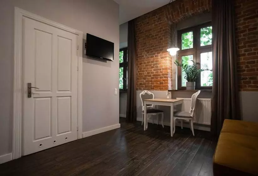 Good Time Residence