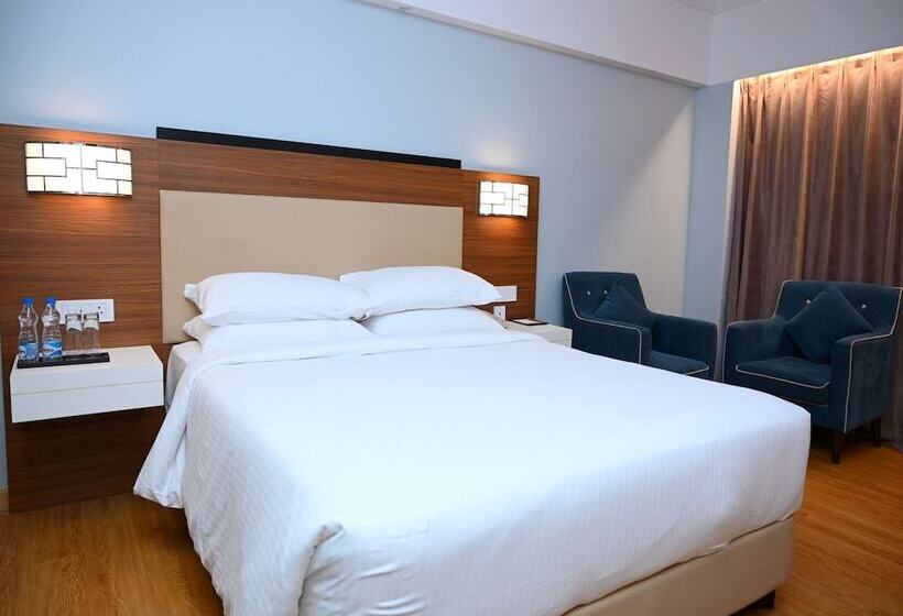 ホテル Manjeera Sarovar Premiere Rajahmundry