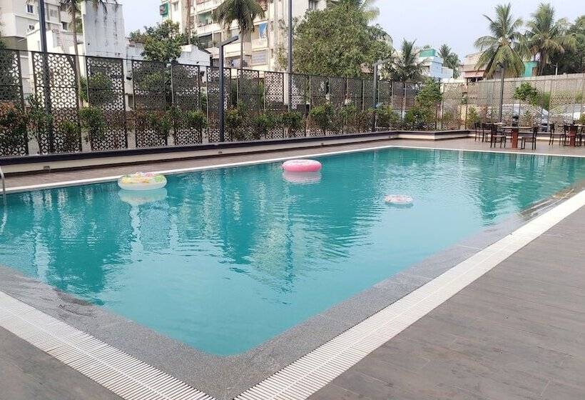 ホテル Manjeera Sarovar Premiere Rajahmundry