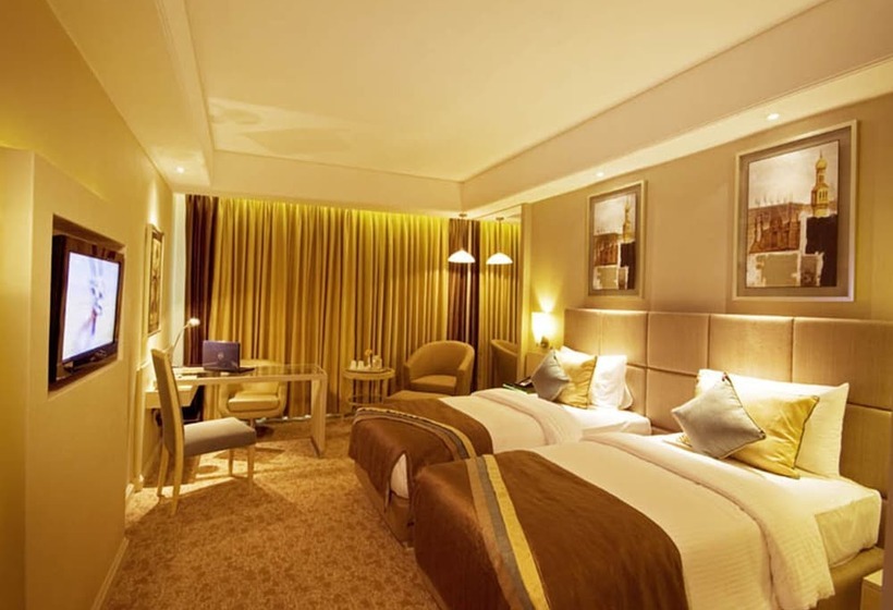 ホテル Manjeera Sarovar Premiere Rajahmundry