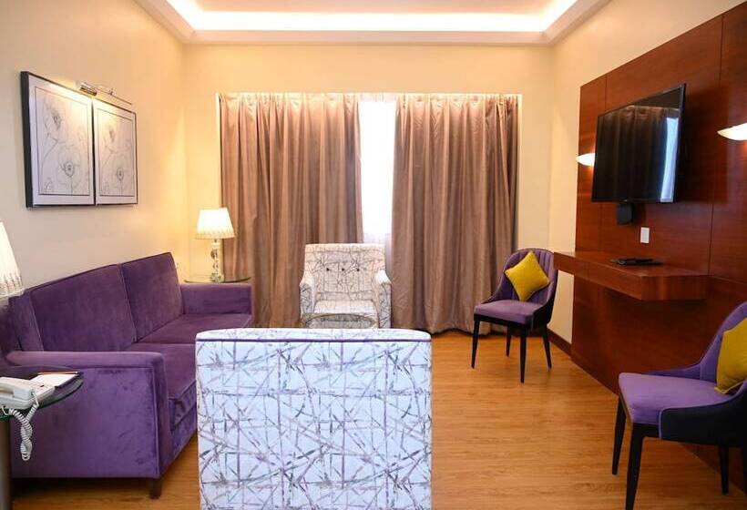 ホテル Manjeera Sarovar Premiere Rajahmundry