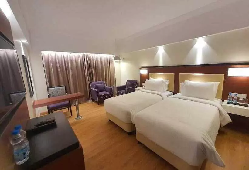 ホテル Manjeera Sarovar Premiere Rajahmundry