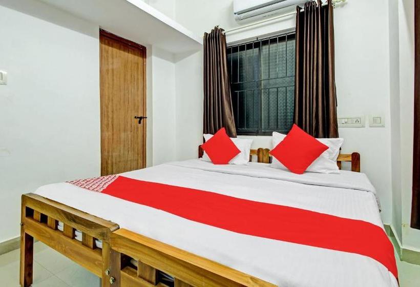 Отель Oyo 77417 Dharma Homes