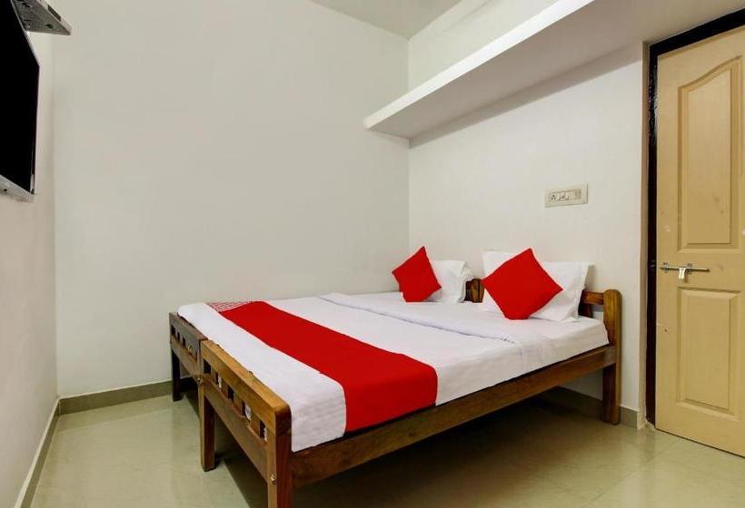 Отель Oyo 77417 Dharma Homes