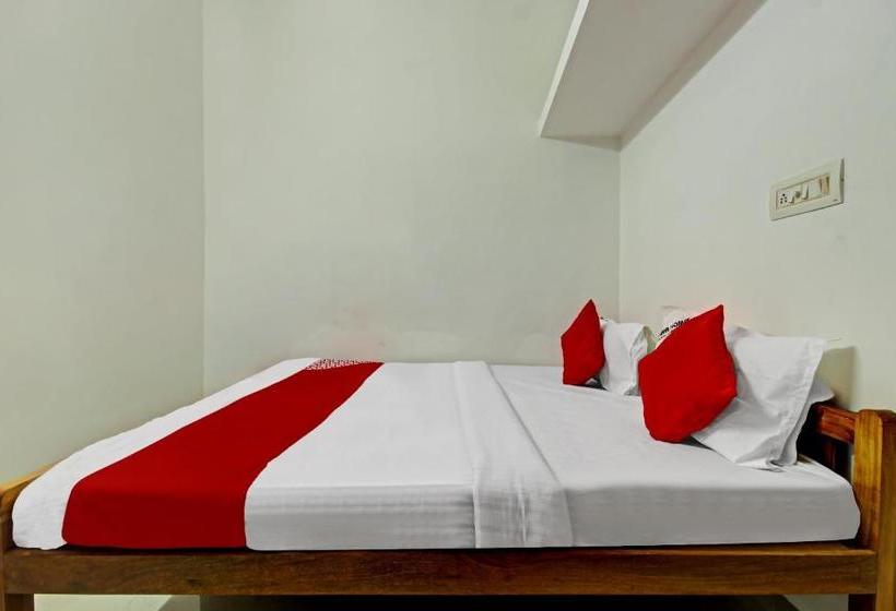 Отель Oyo 77417 Dharma Homes