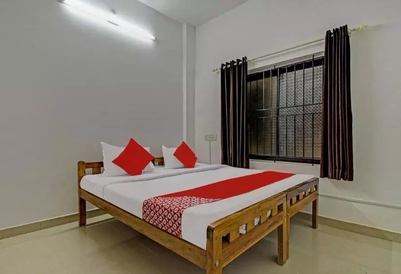 ホテル Oyo 77417 Dharma Homes