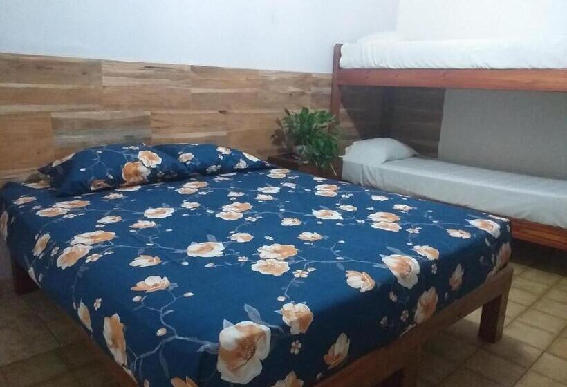 Residencial Santiago Habitaciones Hotel Bed & Break Fast